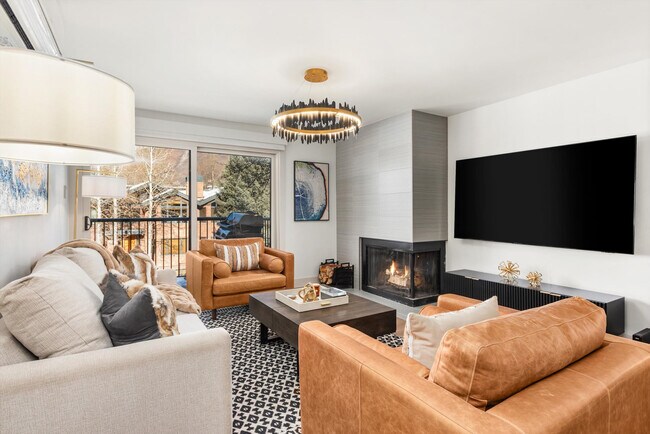 205 E Durant Ave in Aspen, CO - Building Photo - Building Photo