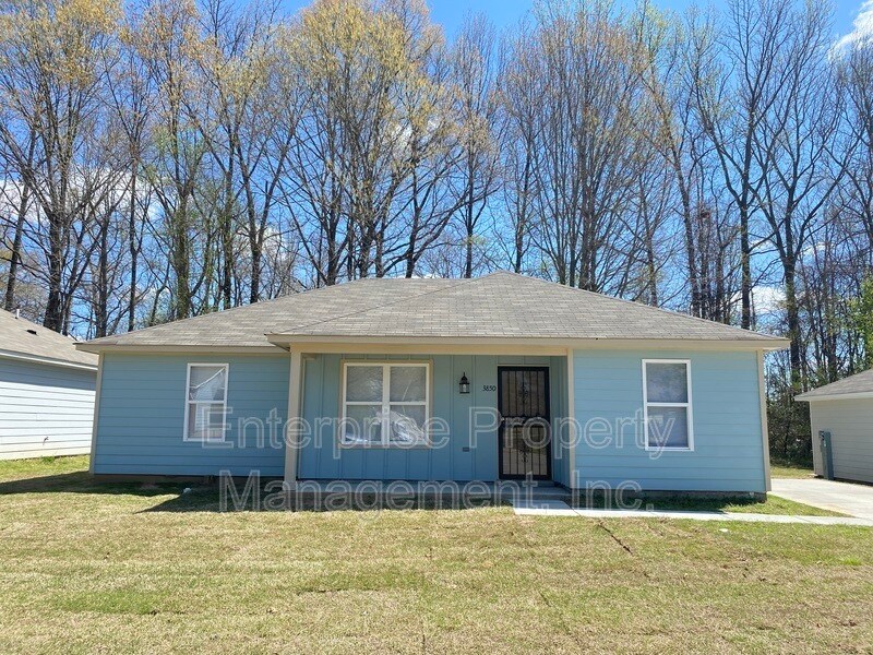 3850 Ajanders Dr in Memphis, TN - Building Photo