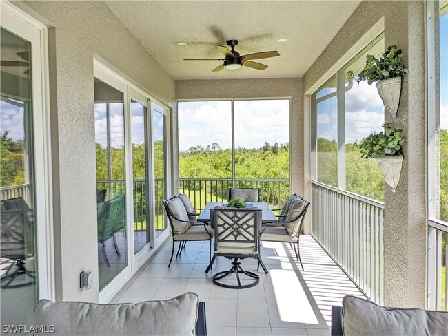 178 Indies Dr E in Naples, FL - Foto de edificio - Building Photo