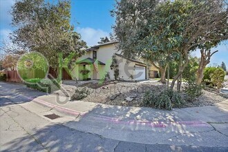 3462 Bridgeford Dr in Sacramento, CA - Building Photo - Building Photo