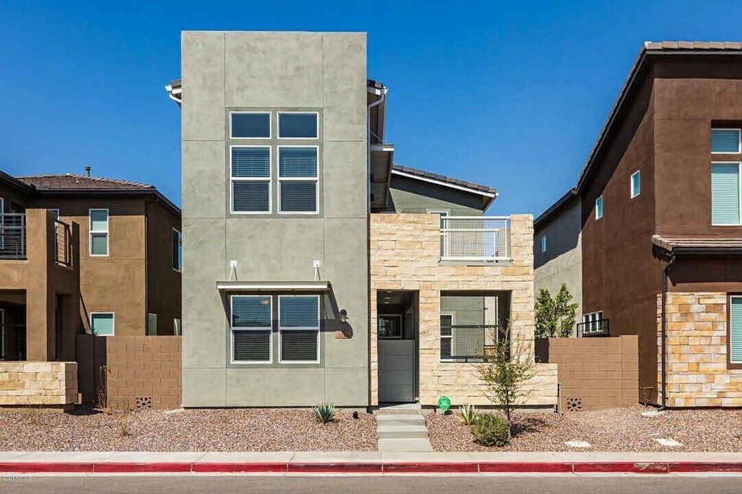 7110 W Post Rd in Chandler, AZ - Building Photo