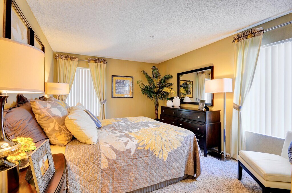 Bella Terra Apartments in Vista, CA