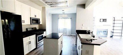 1570 Barkley Ln in Lodi, CA - Building Photo - Building Photo