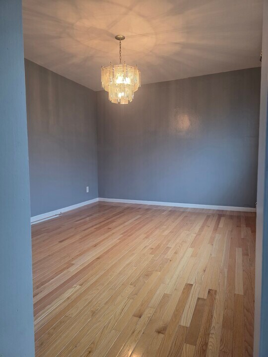 63 Oak St, Unit 1 in Taunton, MA - Building Photo