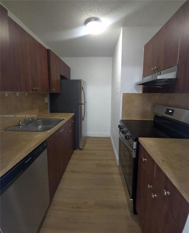 7423 SW 152nd Ave in Miami, FL - Building Photo - Building Photo