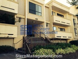 1940 Malcolm Ave in Los Angeles, CA - Building Photo