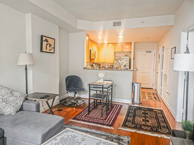 property at 3650 S Glebe Rd