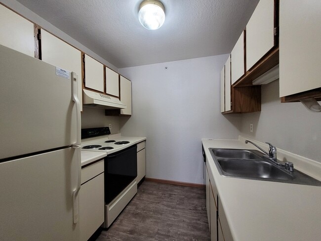 367 Danish Way in Denmark, WI - Building Photo - Building Photo