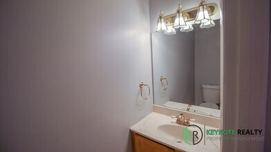 6426 Silver Pheasant Ct in Dayton, OH - Building Photo - Building Photo