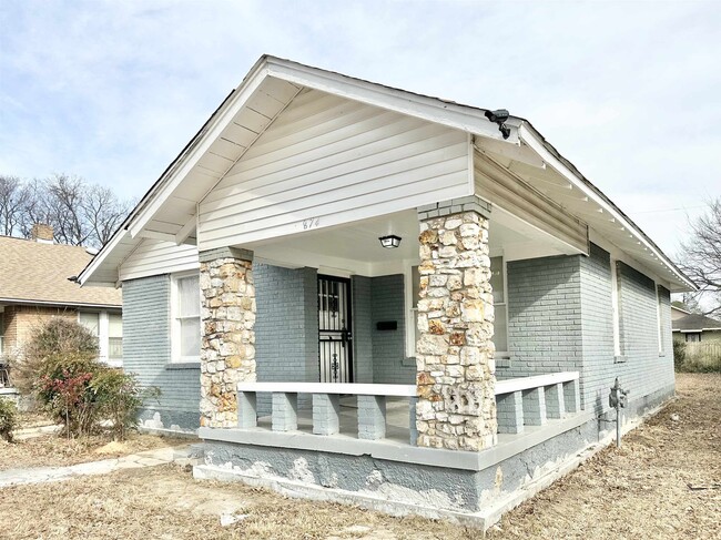 874 Garland St in Memphis, TN - Building Photo - Building Photo