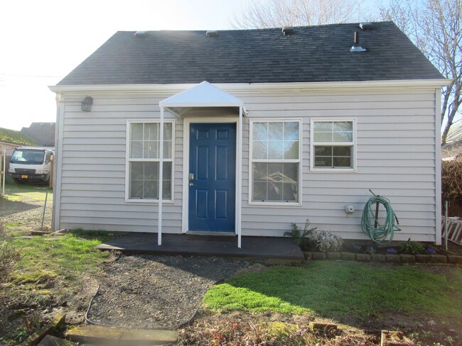 2485 E Nob Hill St SE in Salem, OR - Building Photo - Building Photo