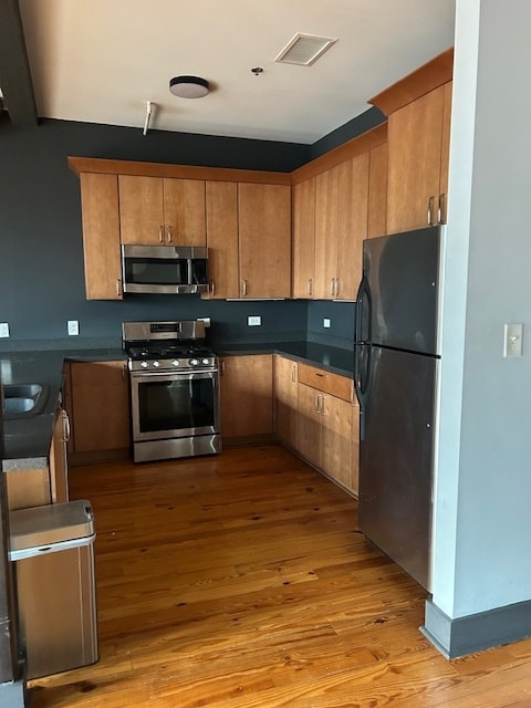 107 E Parrish St in Durham, NC - Building Photo - Building Photo