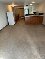 17200 Newhope St, Unit Los Cab Studio in Fountain Valley, CA - Building Photo