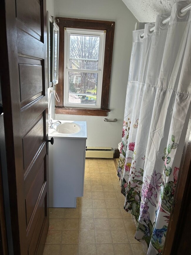 1158 26th St in Moline, IL - Building Photo - Building Photo