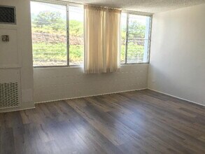 3045 Ala Napuaa Pl in Honolulu, HI - Building Photo - Building Photo