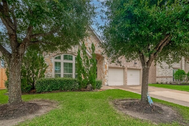 property at 2323 Lost Bridge Ln