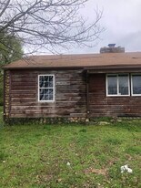 4931 State Hwy 39 in Shell Knob, MO - Building Photo