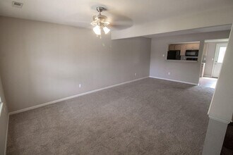 4006 Snowy Owl Dr in Columbia, MO - Building Photo - Building Photo