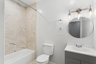 4047 N Broad St, Unit 1st Fl in Philadelphia, PA - Foto de edificio - Building Photo