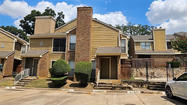 2117 Park Willow Ln in Arlington, TX - Building Photo