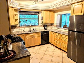 169 Palmetto Dr in Miami Springs, FL - Building Photo - Building Photo