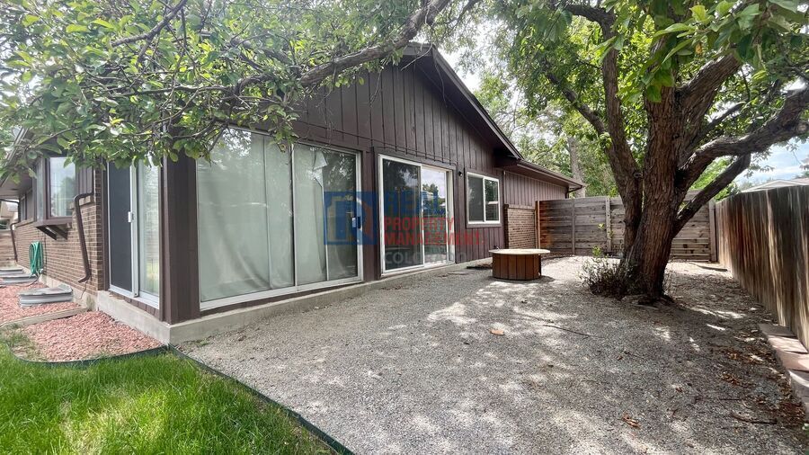 8275 W 71st Ave in Arvada, CO - Building Photo