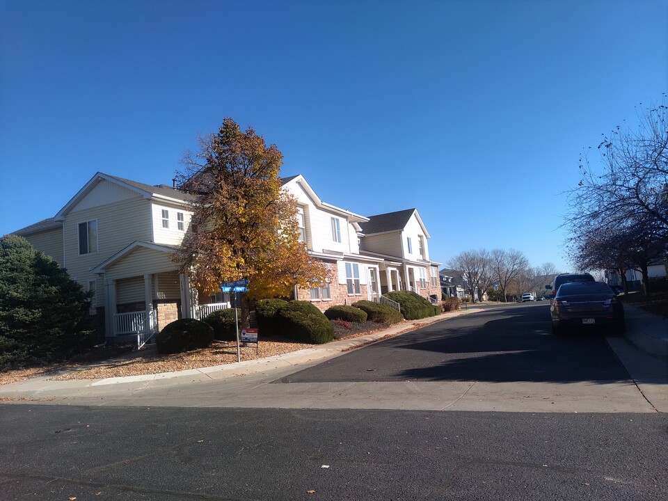 220 Blue Bonnet Dr in Brighton, CO - Building Photo