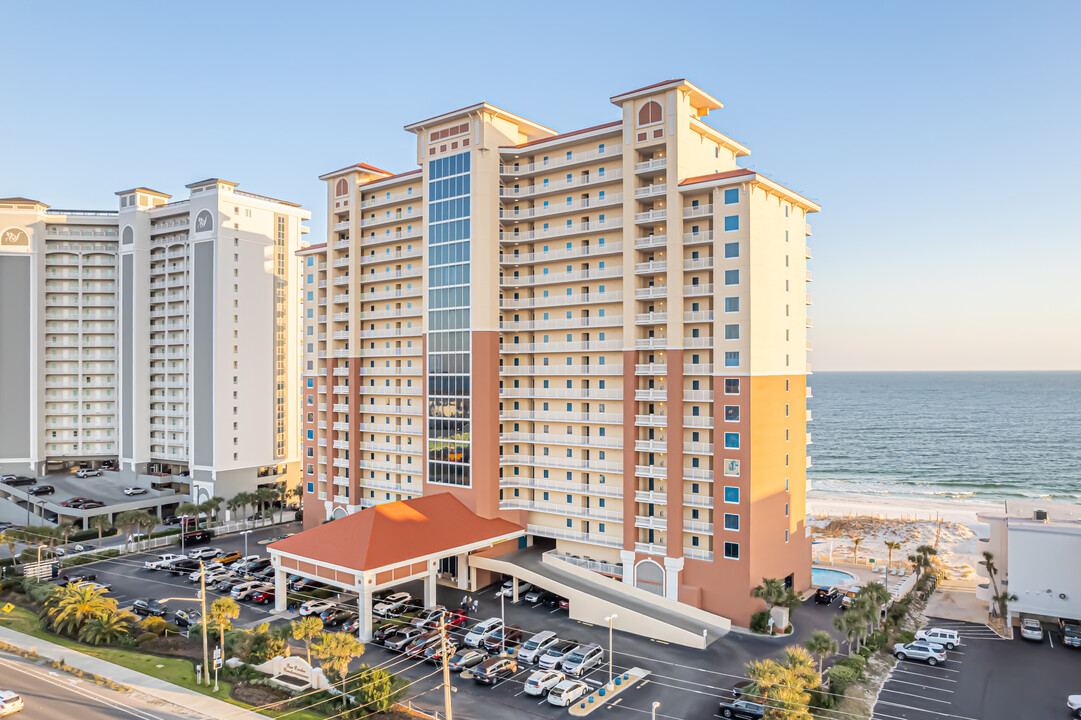 San Carlos Condominiums in Gulf Shores, AL - Foto de edificio