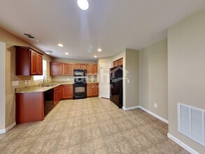 2008 Cottage Grove Ct in Antioch, TN - Building Photo - Building Photo