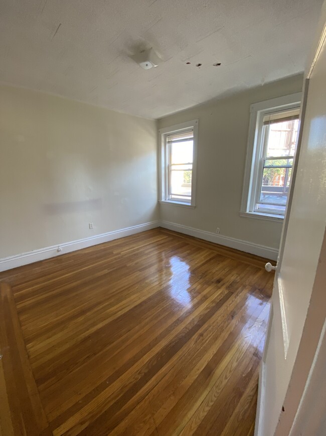 126 Warren St, Unit 24 in Boston, MA - Building Photo - Building Photo