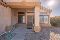 2103 E Wahalla Ln in Phoenix, AZ - Foto de edificio - Building Photo