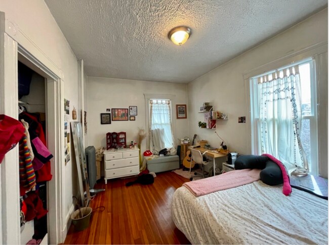 623 Huntington Ave, Unit 5 in Boston, MA - Foto de edificio - Building Photo