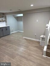 820 Xenia St SE, Unit H102 in Washington, DC - Building Photo - Building Photo