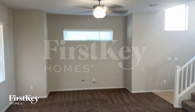 6476 Hamilton Grove Ave in Las Vegas, NV - Building Photo - Building Photo