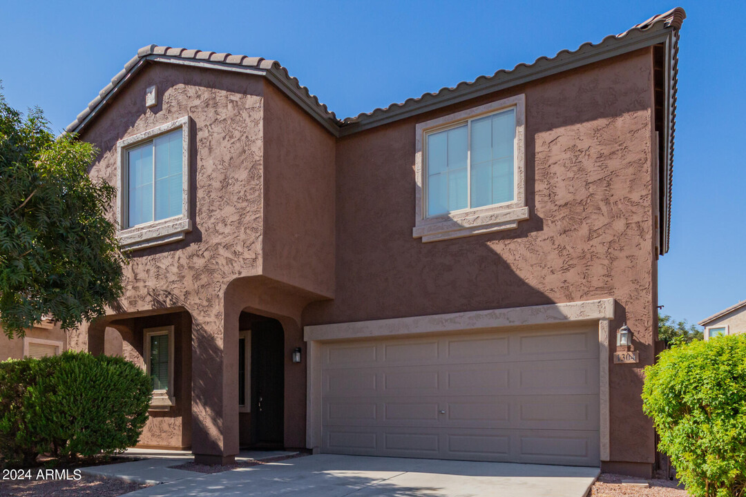 1304 E Taylor Trail in Queen Creek, AZ - Foto de edificio