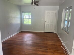2419 Dozier Dr in Tallahassee, FL - Building Photo - Building Photo