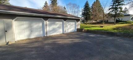 2228 Selmser Ave in Cloquet, MN - Building Photo - Building Photo