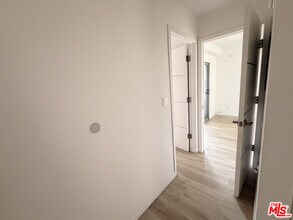 4900 Overland Ave in Culver City, CA - Building Photo - Building Photo