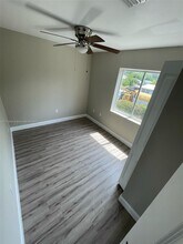 815 NW 3rd Ave in Fort Lauderdale, FL - Building Photo - Building Photo