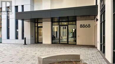 8868 Yonge St in Richmond Hill, ON - Building Photo - Building Photo