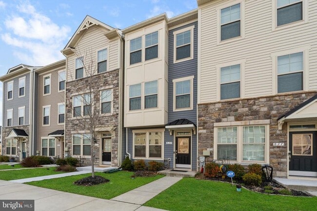 property at 829 Jarrett Ln