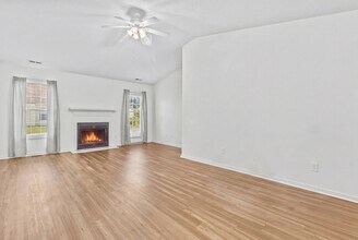 112 Kobe Dr in Havelock, NC - Building Photo - Building Photo