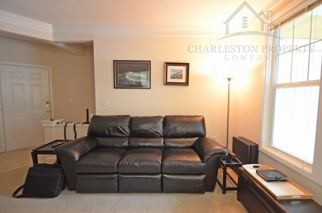 2128 Chatelain Way in Mount Pleasant, SC - Building Photo - Building Photo