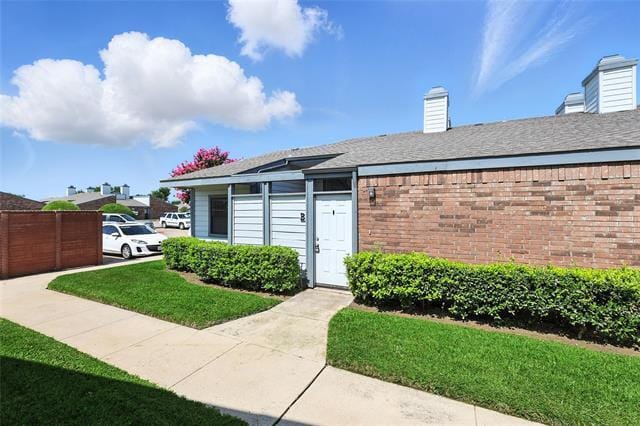 property at 640 Bellaire Dr