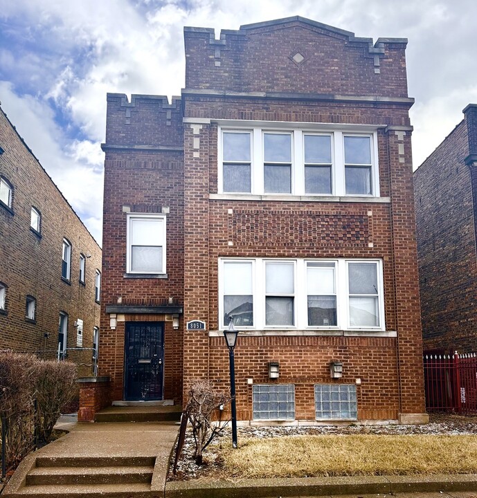 8051 S Morgan St in Chicago, IL - Building Photo