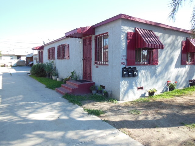 1008 N Burris Ave in Compton, CA - Building Photo - Building Photo