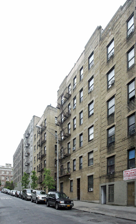 562-568 W 193rd St in New York, NY - Foto de edificio