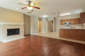 5728 Bedrock Dr in McKinney, TX - Foto de edificio - Building Photo