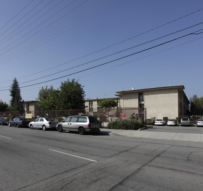 Laurel Crest Villas in Arleta, CA - Building Photo - Building Photo