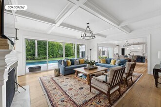 361 Madison St in Sag Harbor, NY - Building Photo - Building Photo